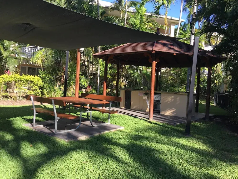 Cairns Golf Course Apartment