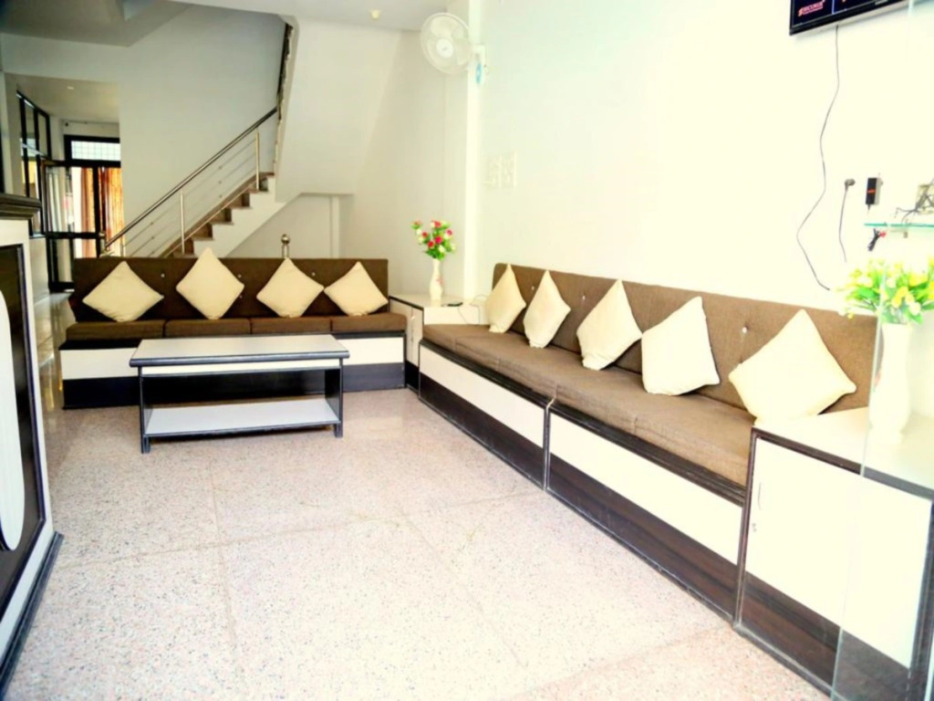 Nahargarh Palace Hotel