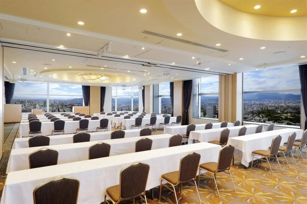Отель JR Tower Nikko Sapporo
