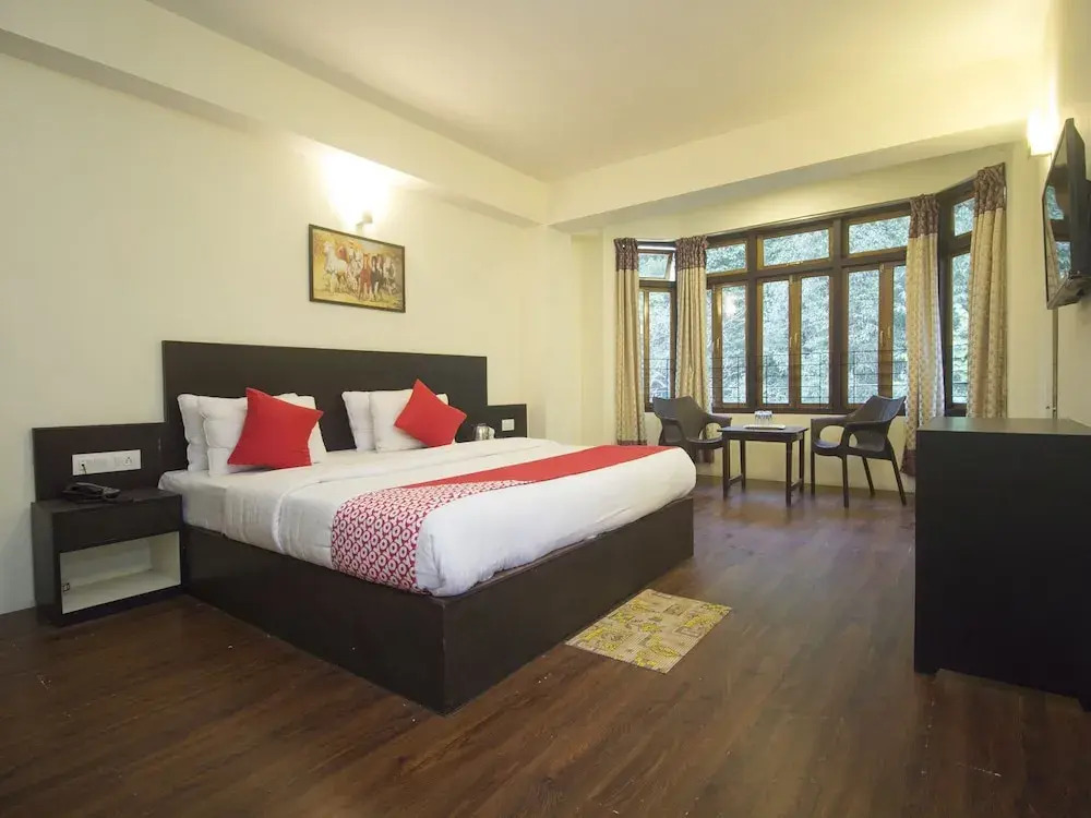 OYO 22038 Hotel Taktse Continental And Spa