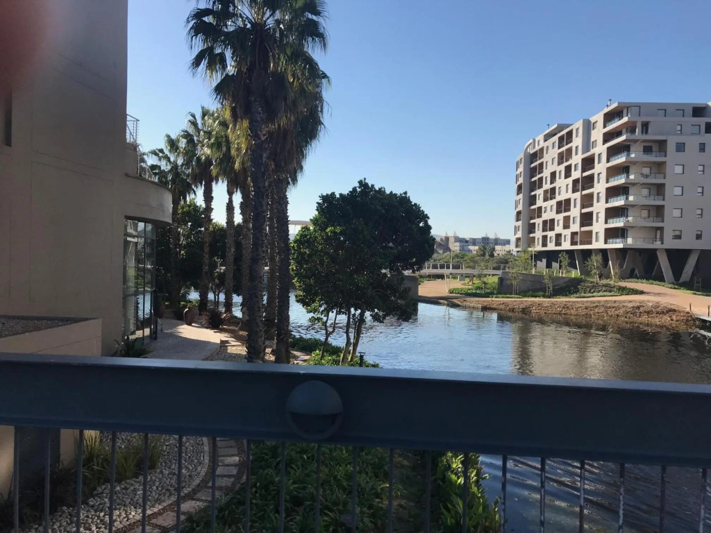 The Island Club Apartment