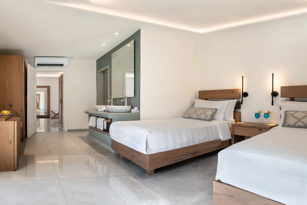 Petinos Hotel