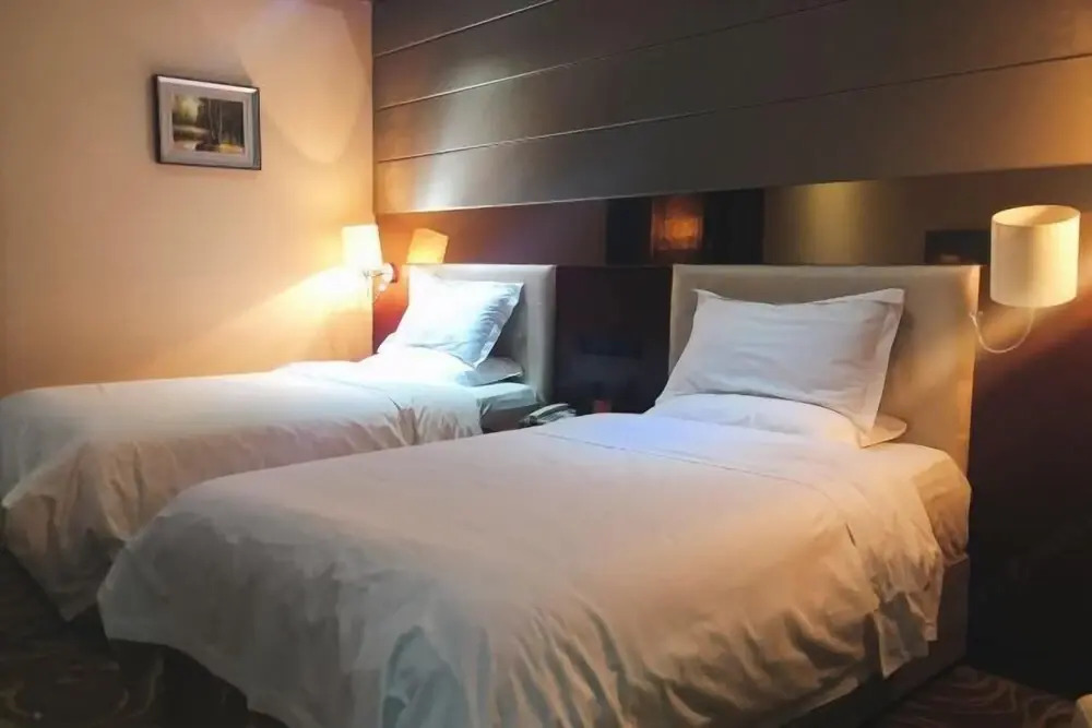 Xining Xibai Hotel