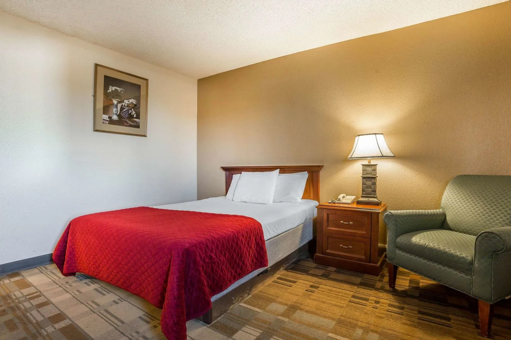 Rodeway Inn Cheyenne I-80 East