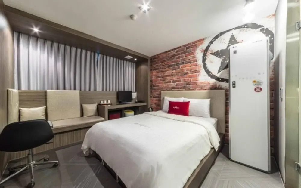 Hotel Staylight Sadang Inn