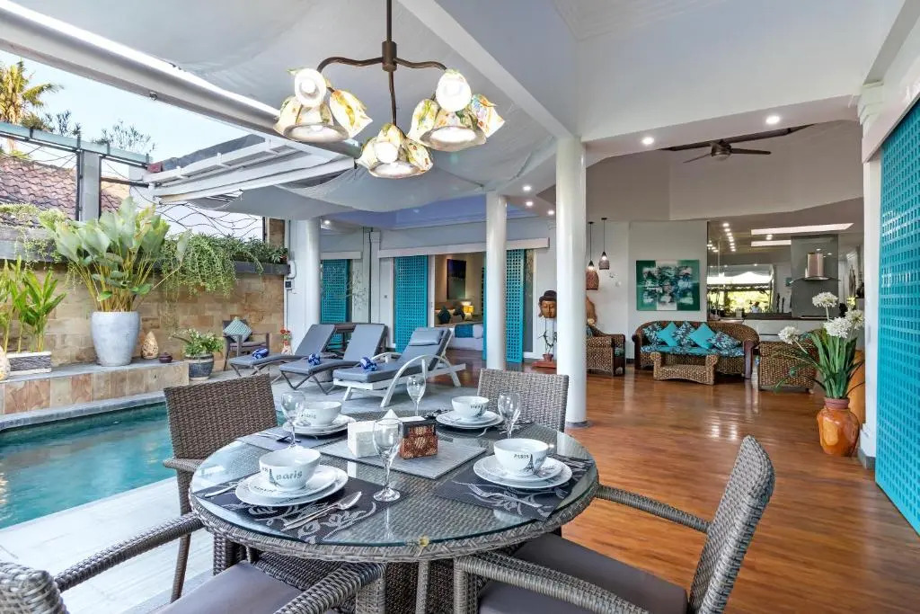 Pura Villa