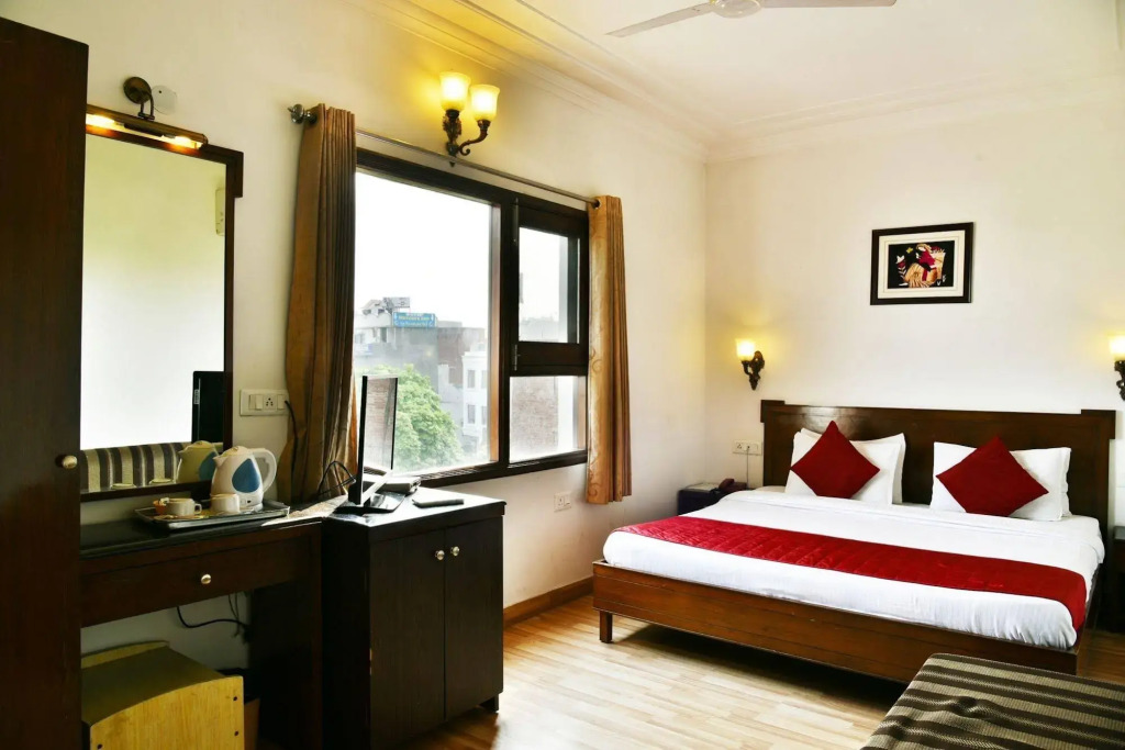 Hotel Sapphire Opposite Golden Temple