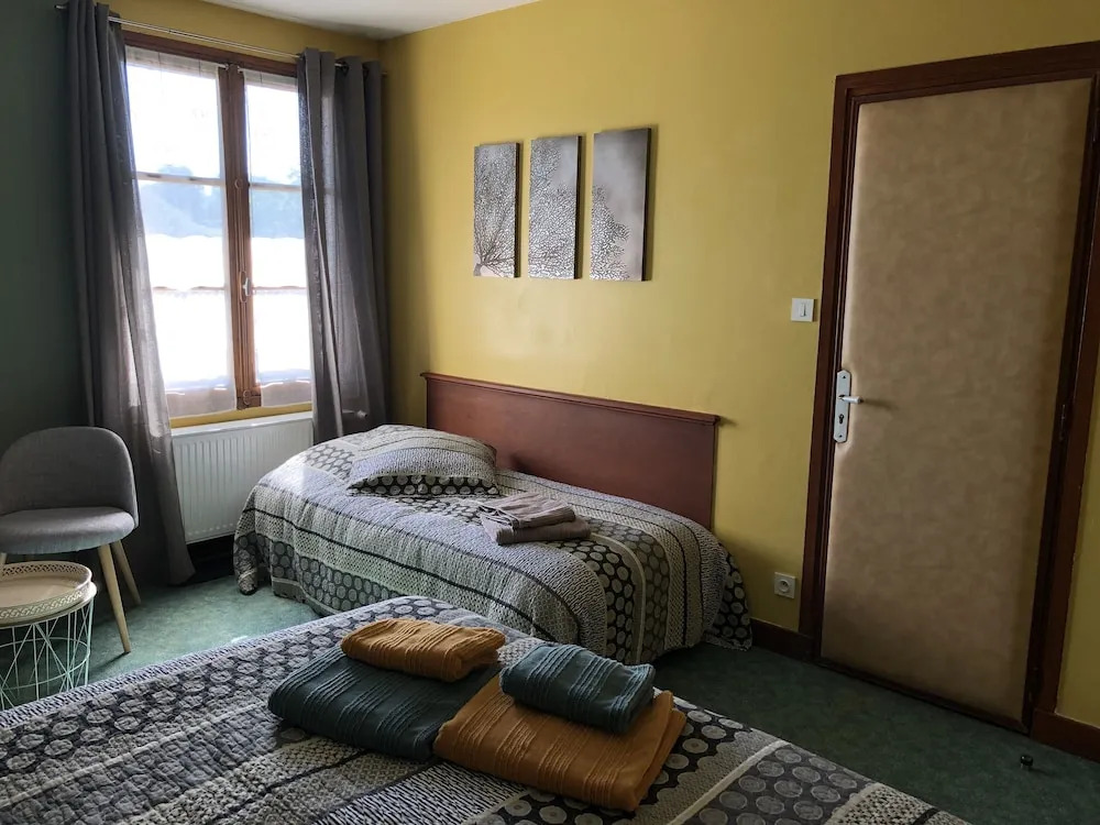 Gîtes & chambre dHôtes - AVEZE