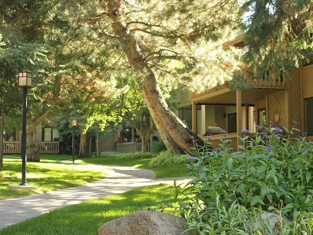 Sv113 - Walk to Lifts & Town - Hot Tub & Pool