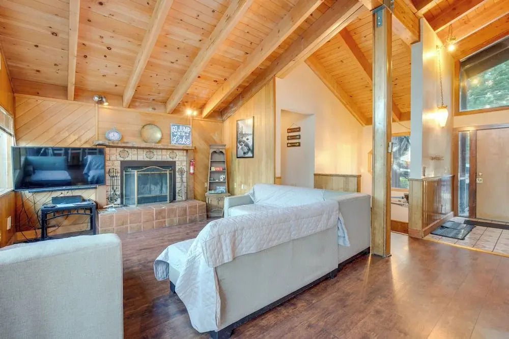 Game Rooms, Sauna & Decks: South Lake Tahoe Home
