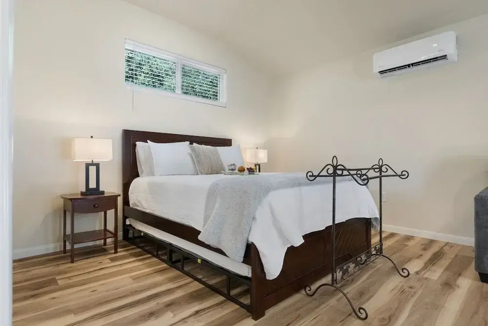 Kleines Hauschen - Cozy Hideaway 6 min to Downtown