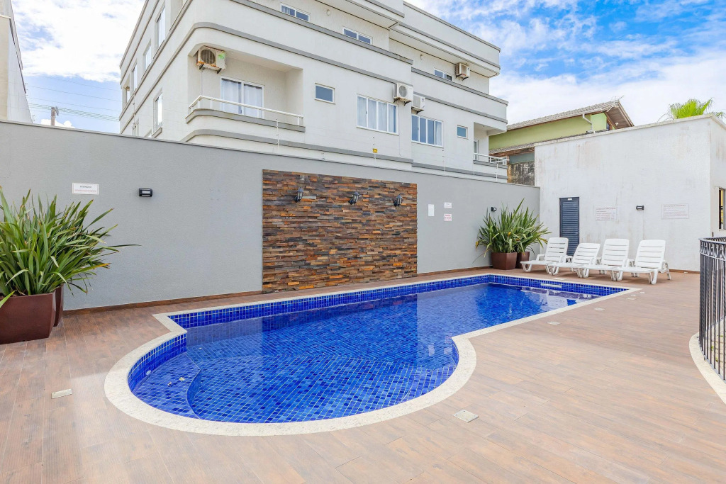 Aconchegante Apartamento em Condomínio com Piscina
