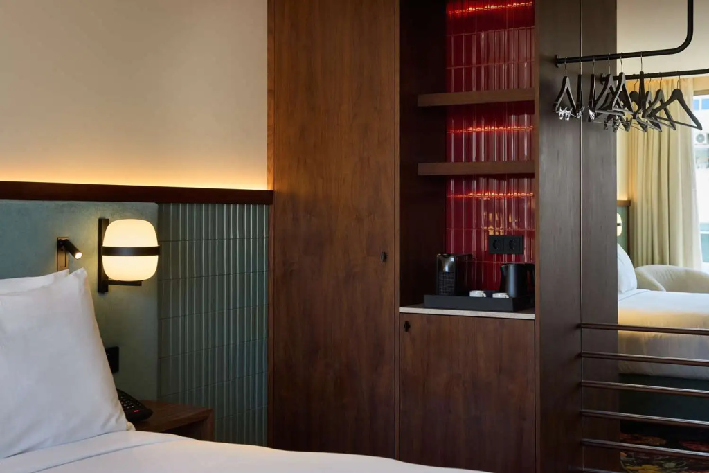 DUO Hotel Lisbon, Curio Collection by Hilton
