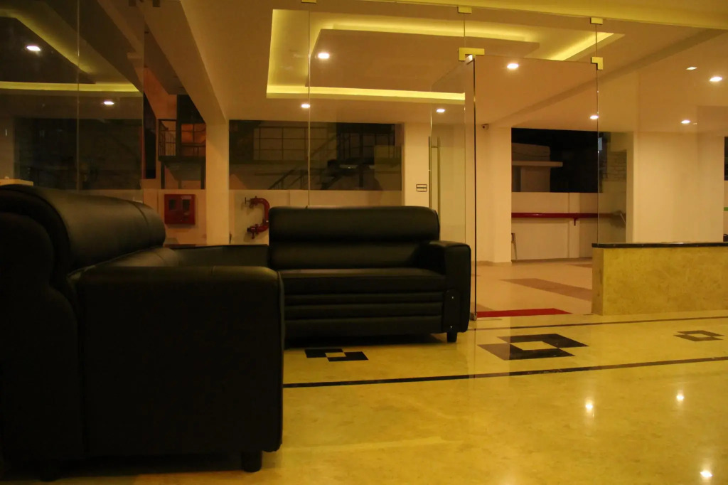 Hotel Grand Tree