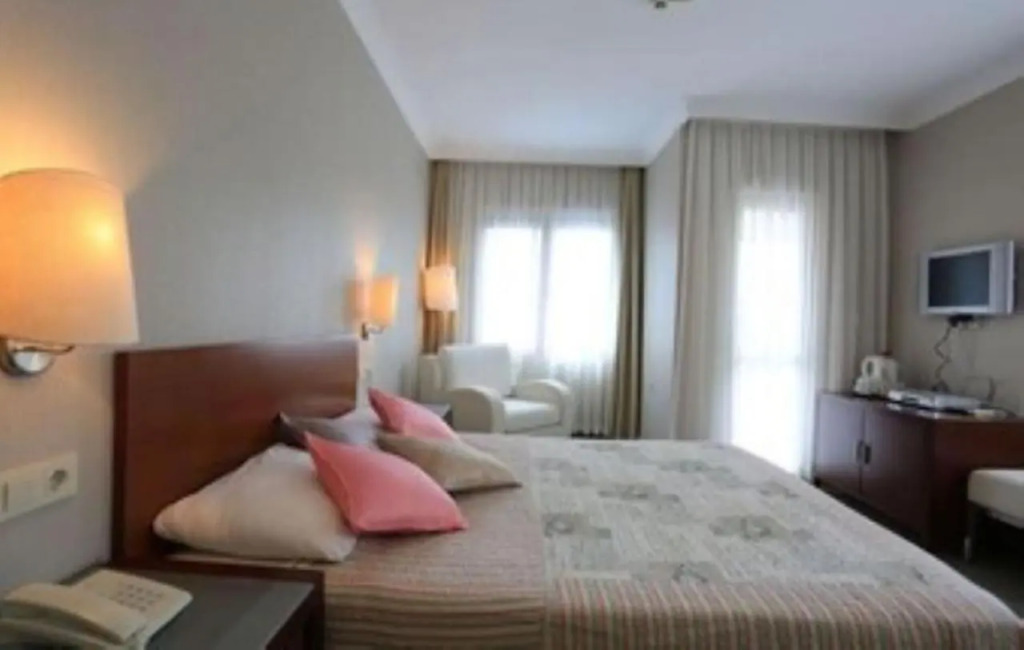 SUMMER OTEL
