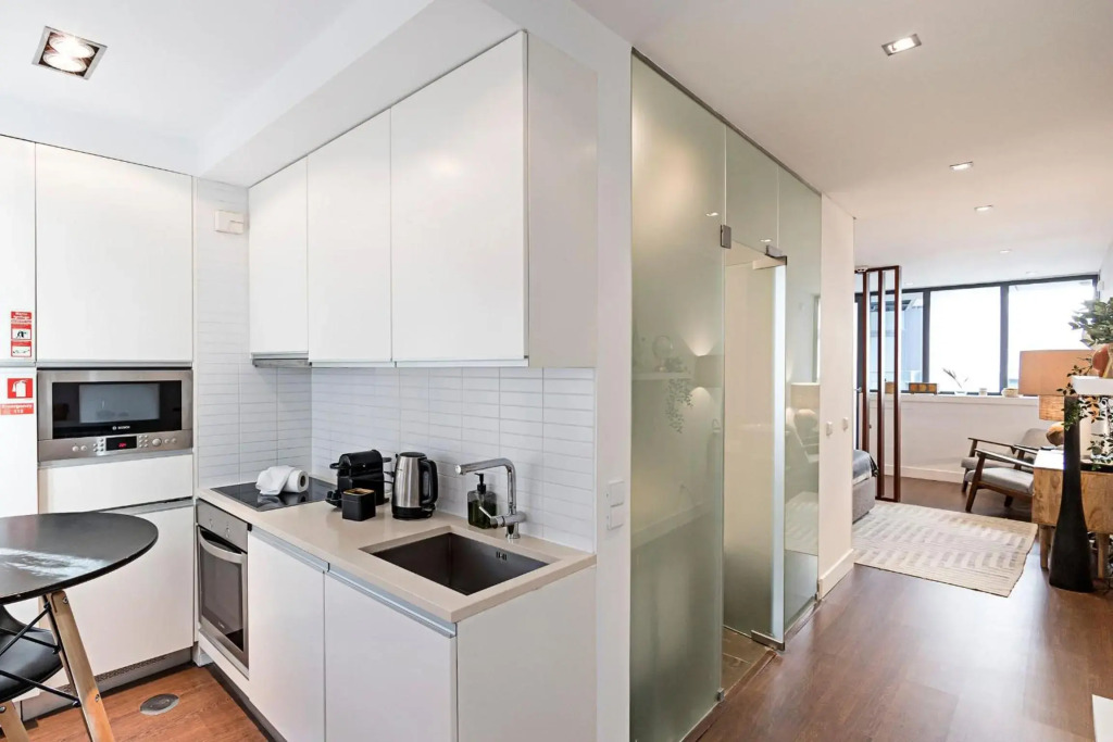 Ceuta Studio Apartments by LovelyStay
