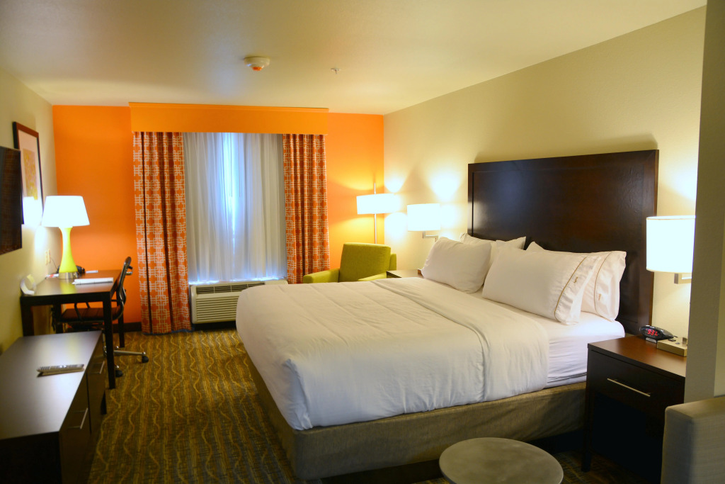 Holiday Inn Express Tomball by IHG