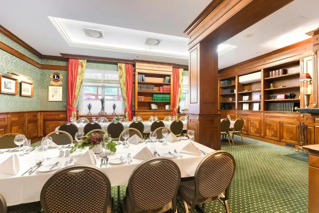 Park Hotel