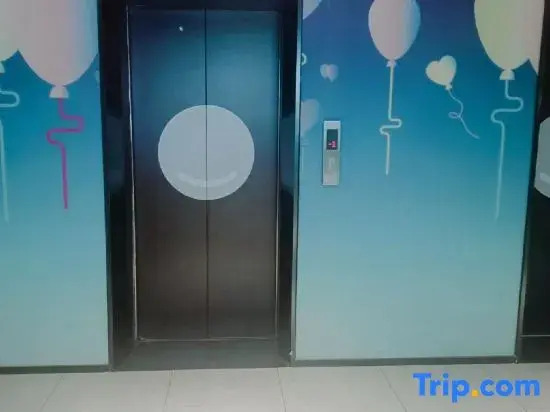 Hi Inn Hotel (Tianjin Binhai International Airport Dengzhou South Road Subway Station)