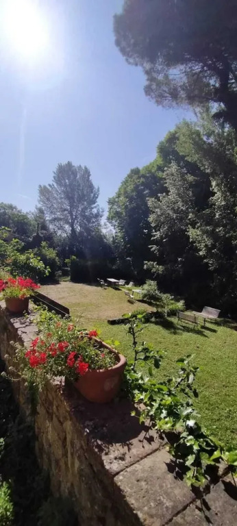 Charming, 1-bed Apartment in Certaldo