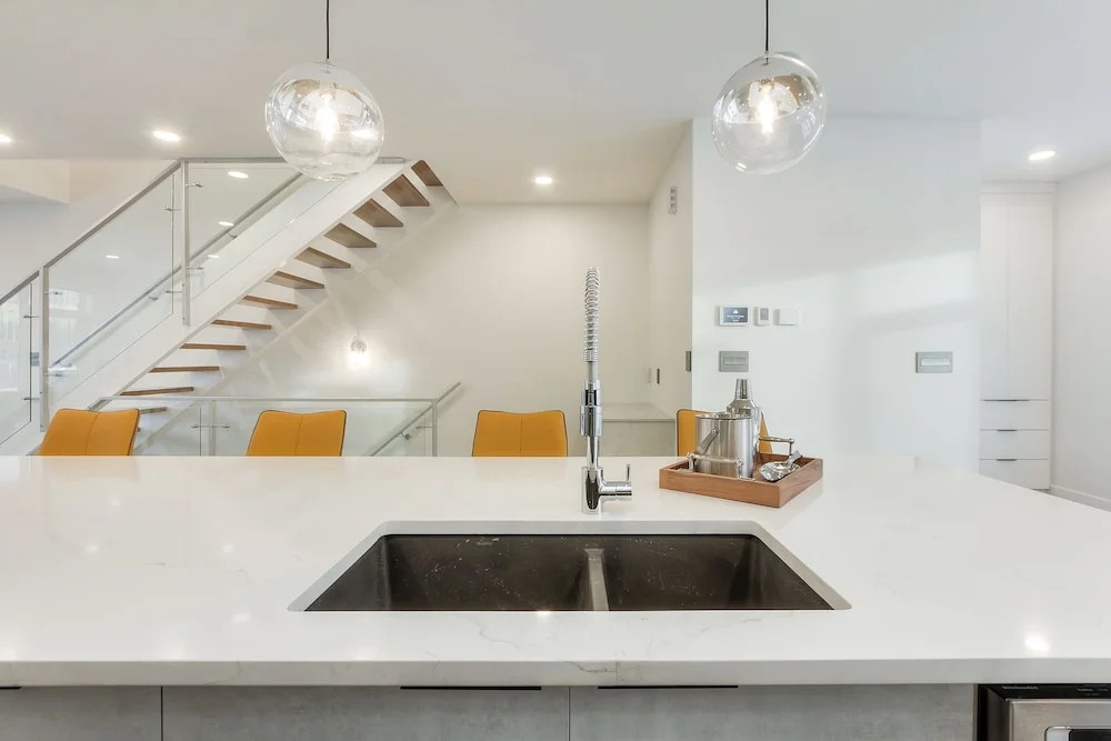 New Luxury Townhome 25
