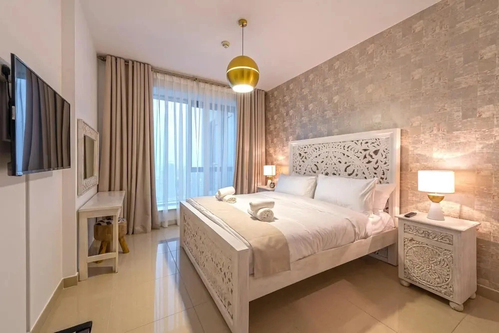 Spectacular 2BR With Burj Khalifa Fountain View
