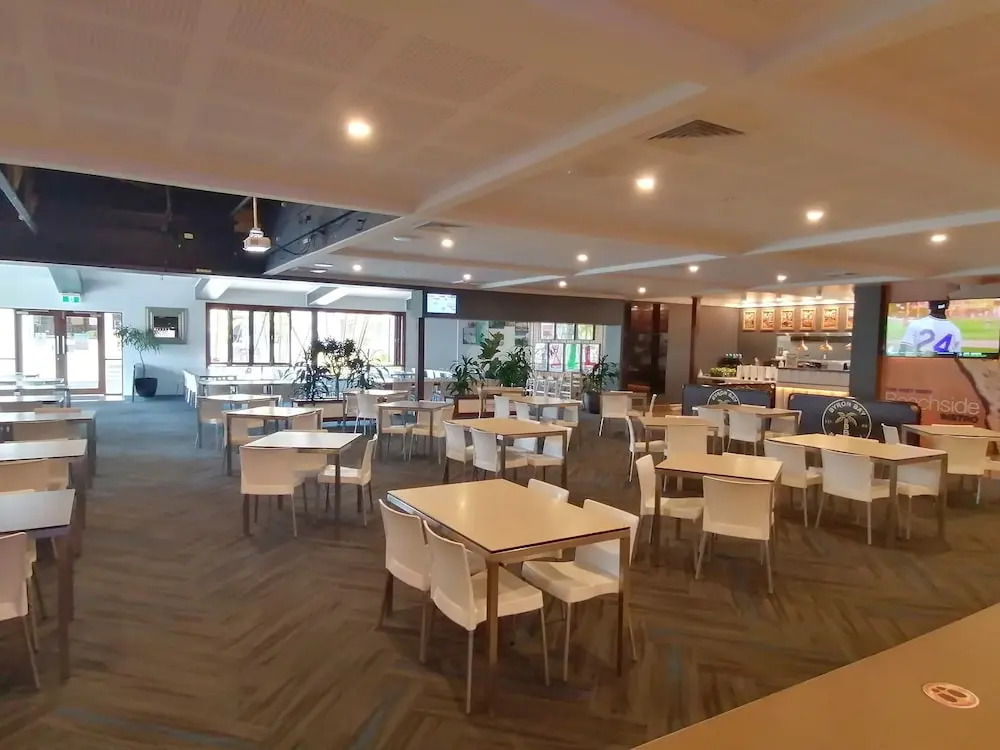 Park Beach Hotel Motel