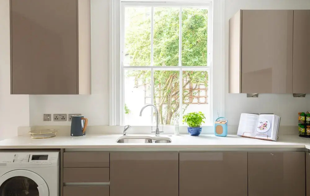 The Camden Market Escape - Bright 3bdr Townhouse With Patio