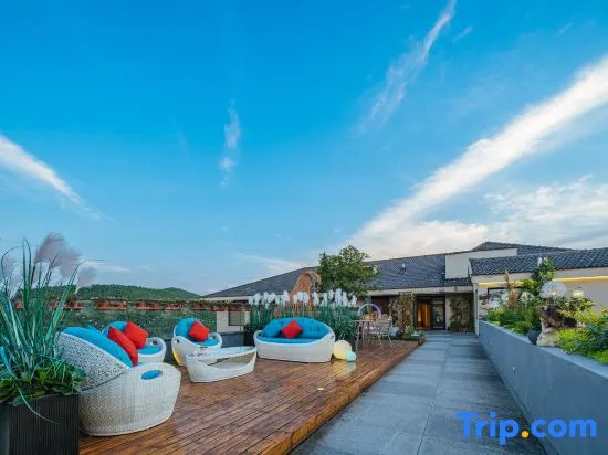 Huazhu Luxury · Yixing Xinran Bieyuan (Yunhu Scenic Area Store)