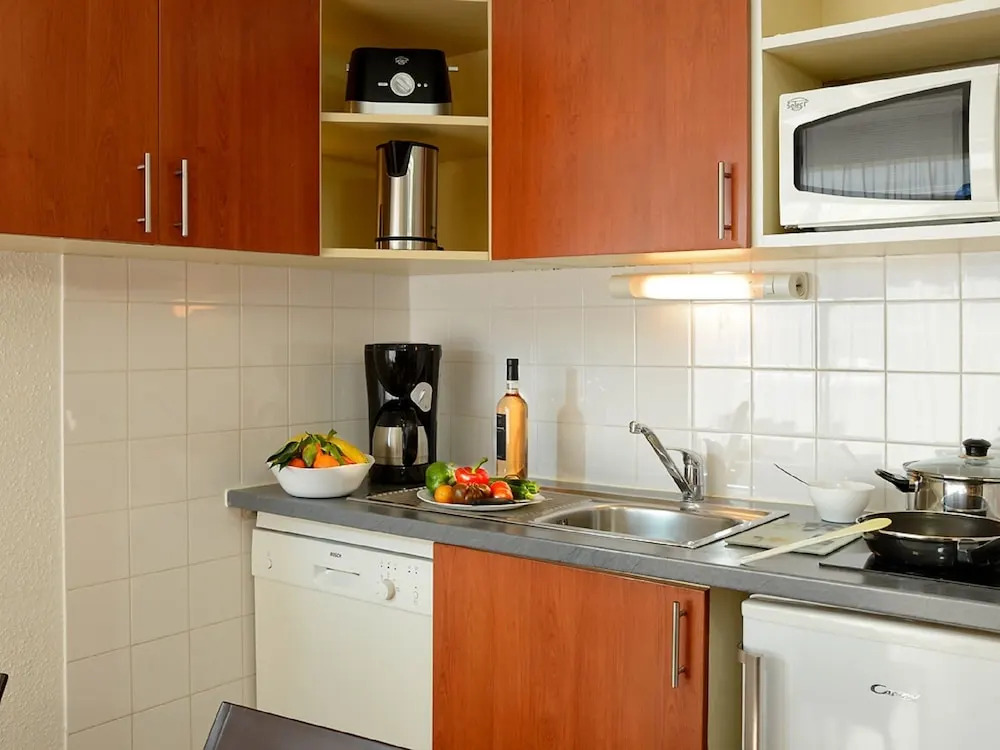 Comfortable Studio With Dishwasher in a Beautiful Residence