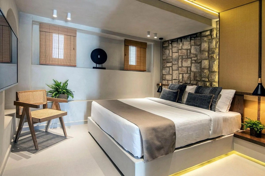Beachfront Suite