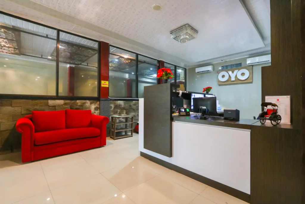 Oyo 3239 Jc Hotel