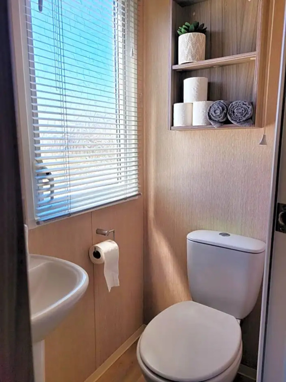 Golden Palm Getaway's PG143