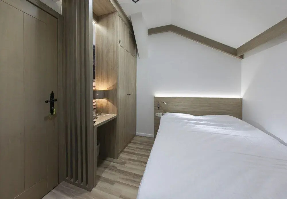 Hotel Emen
