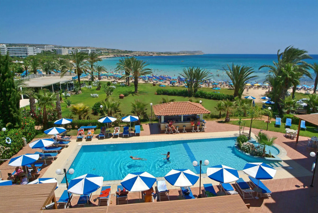 Okeanos Beach Boutique Hotel