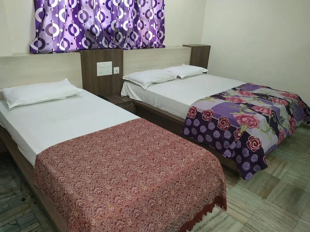 Iroomz Gangothri Residency