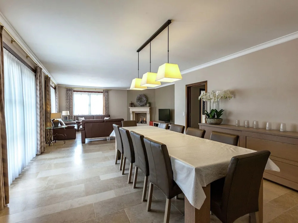 Luxurious Villa in de Panne with Garden