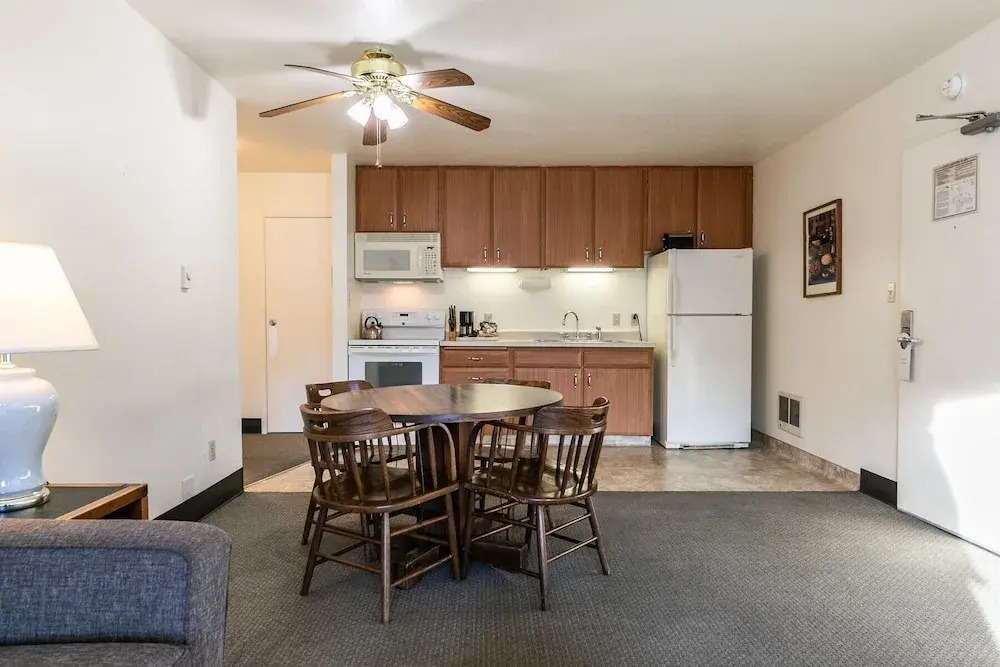 136 Bldg C 1 Bedroom Condo