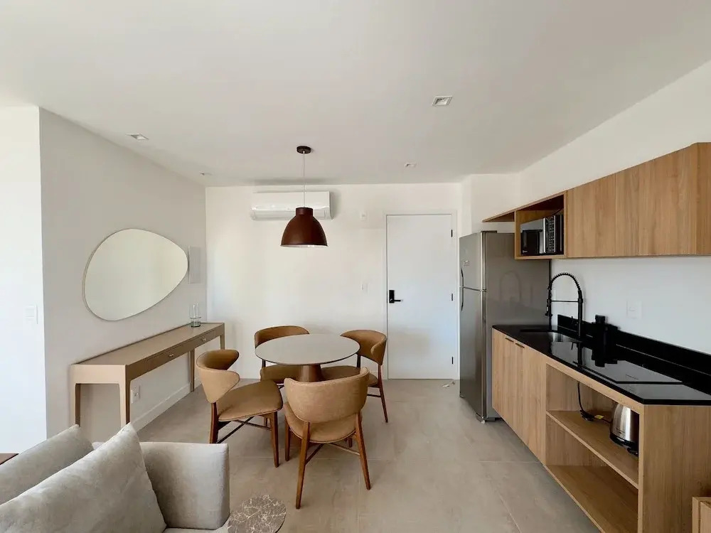 Apto completo em Pinheiros. Estilo e Conforto