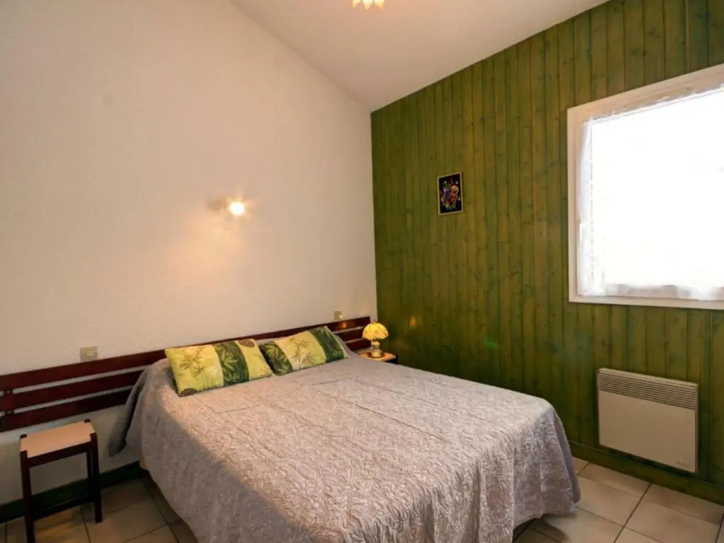 Chalet confortable avec cheminée et jardin, animaux acceptés - FR-1-496-164