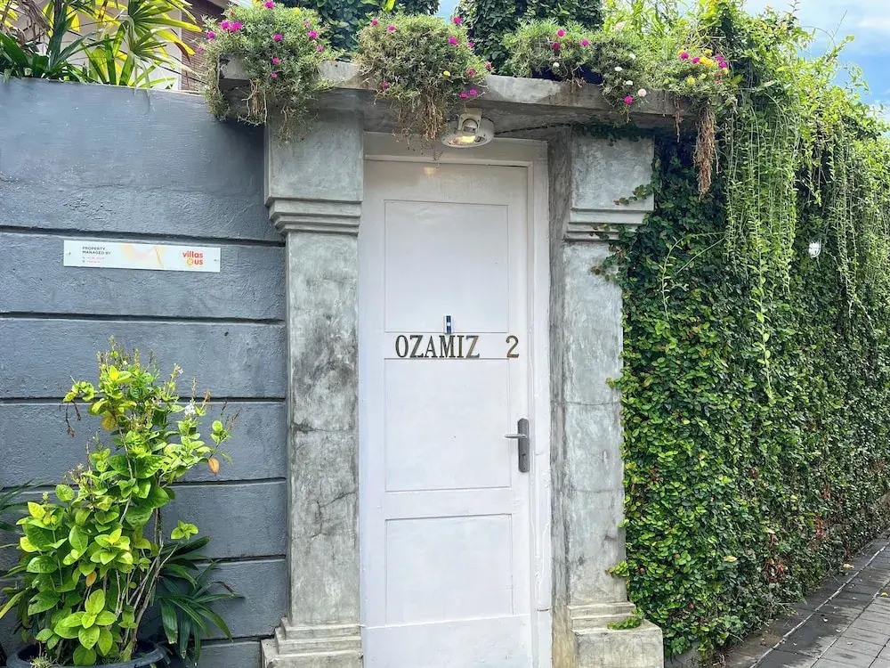 Villa Ozamiz Seminyak