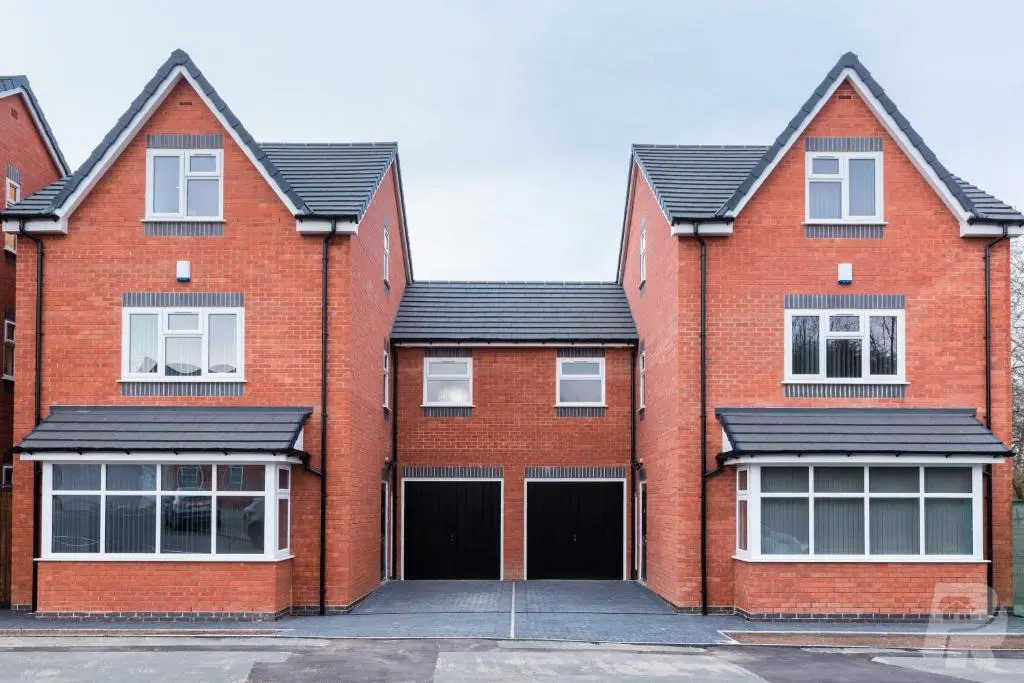 The Birmingham Estate Collective by Prime Stays - Contractor & Group Stays - Secure Parking