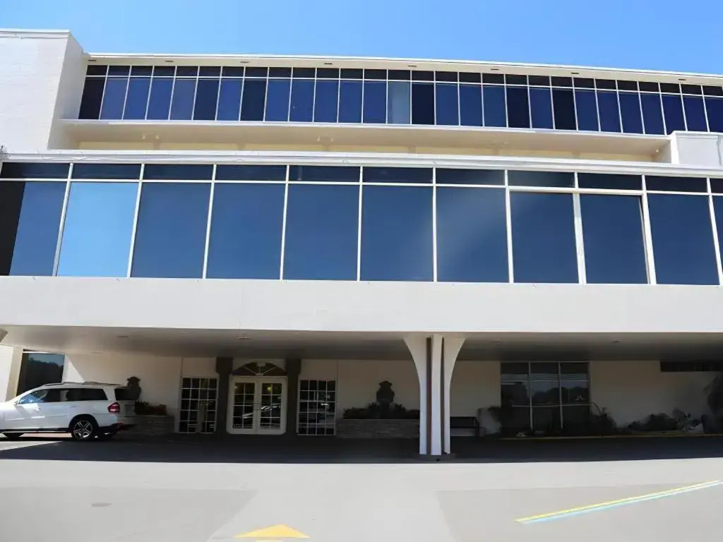 Best Western Admirals Inn & Conference