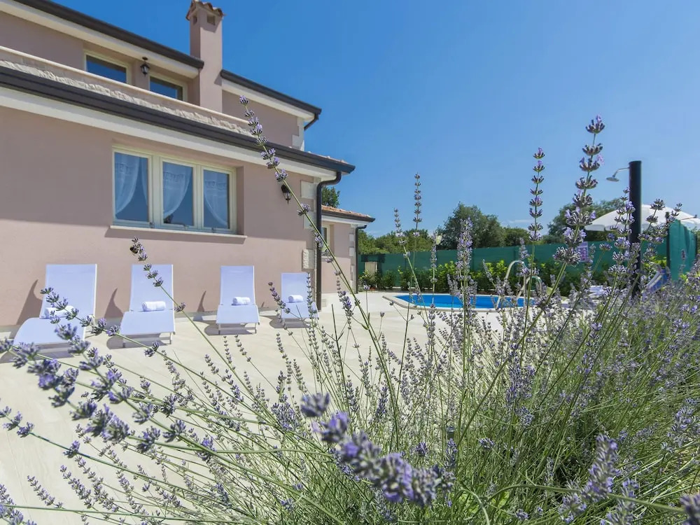 Luxuriously Equipped Villa With Private Pool Offers you an Excellent Vacation