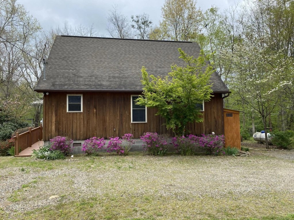Gray's Place on Cosby Creek - 2 Bedrooms, 2 Baths, Sleeps 6 Home by RedAwning