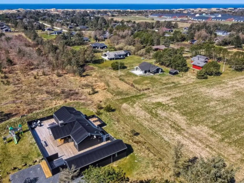 "Bedri" - 1.1km from the sea in NW Jutland