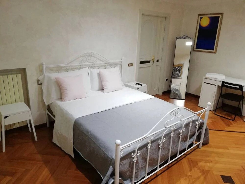 Naples Dome Suites
