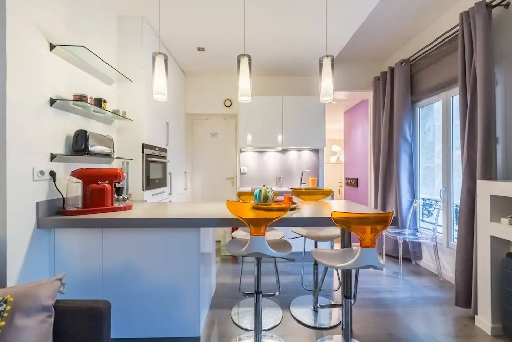 Beautiful Flat Near Grand Theatre for up to 4 Guests