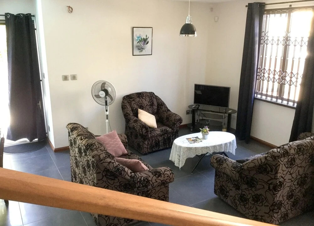 House With 4 Bedrooms in Pereybere, With Wonderful City View, Private