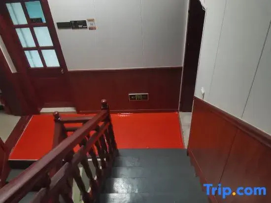Zhenpin Apartment